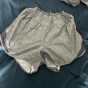 Lululemon size 6 tall